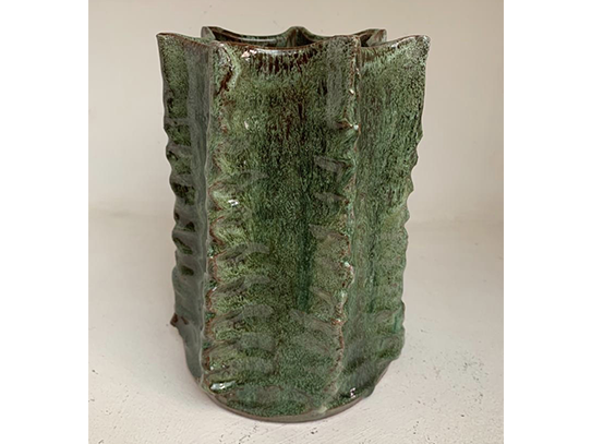 Vase en céramique façon cactus
